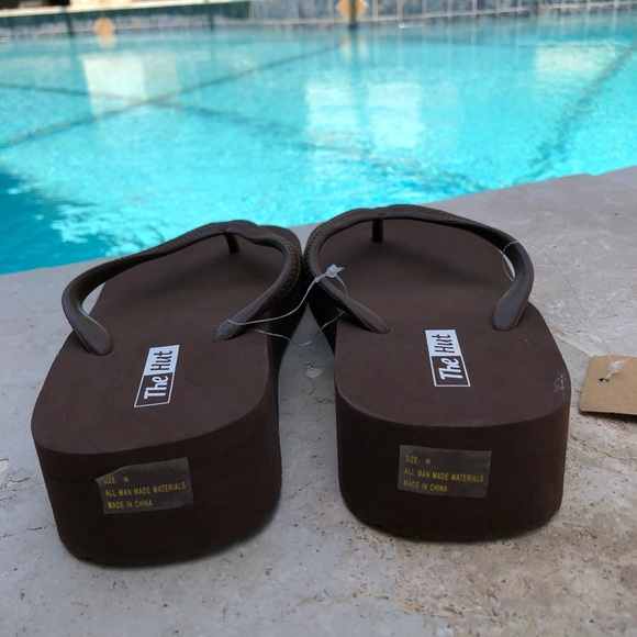 The Hut wedge flip flop - Picture 3 of 4